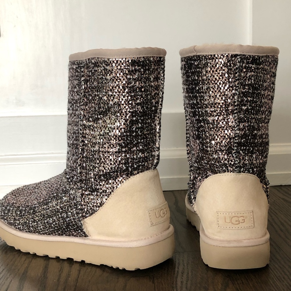 Women’s Short Frill Classic UGG Australia boots